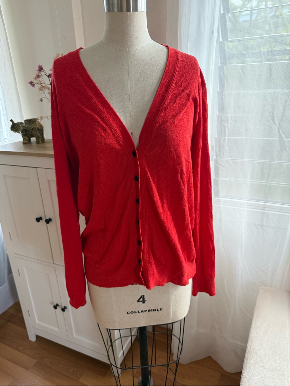 Ann Taylor Red V-Neck Button Front Cardigan
